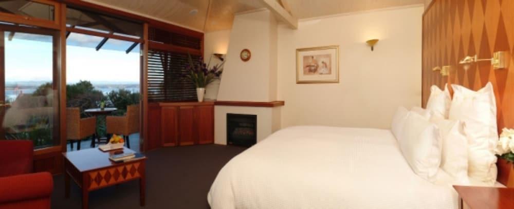 Lake Taupo Lodge Экстерьер фото