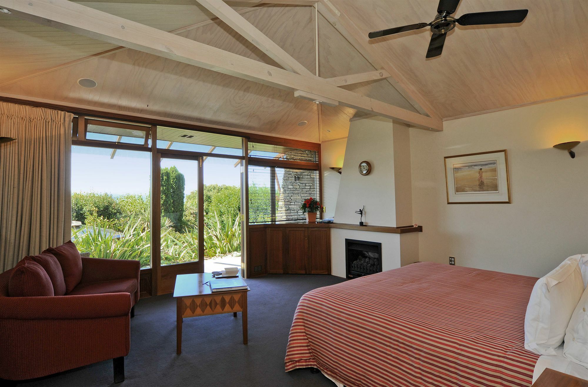 Lake Taupo Lodge Экстерьер фото