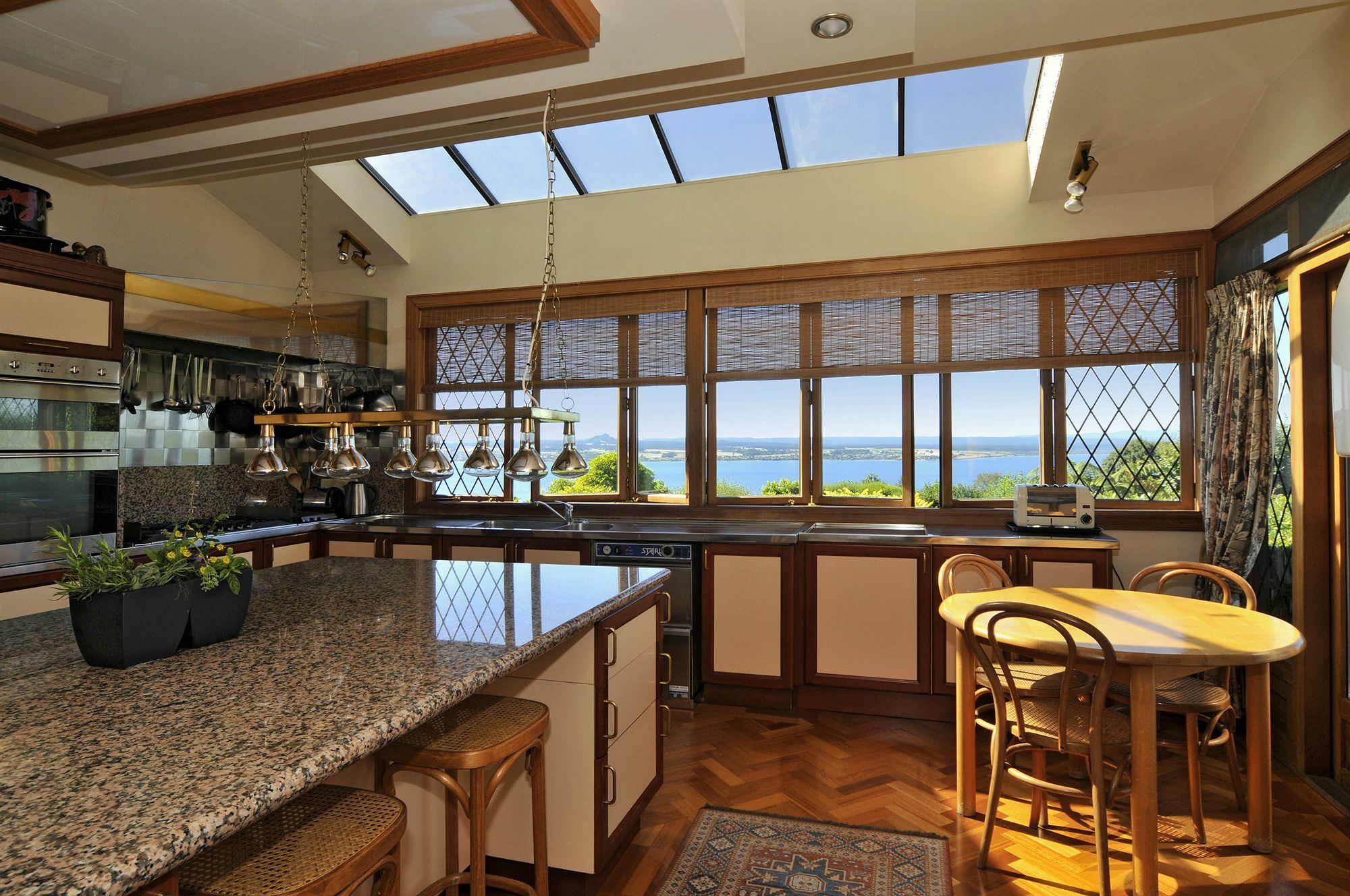 Lake Taupo Lodge Экстерьер фото