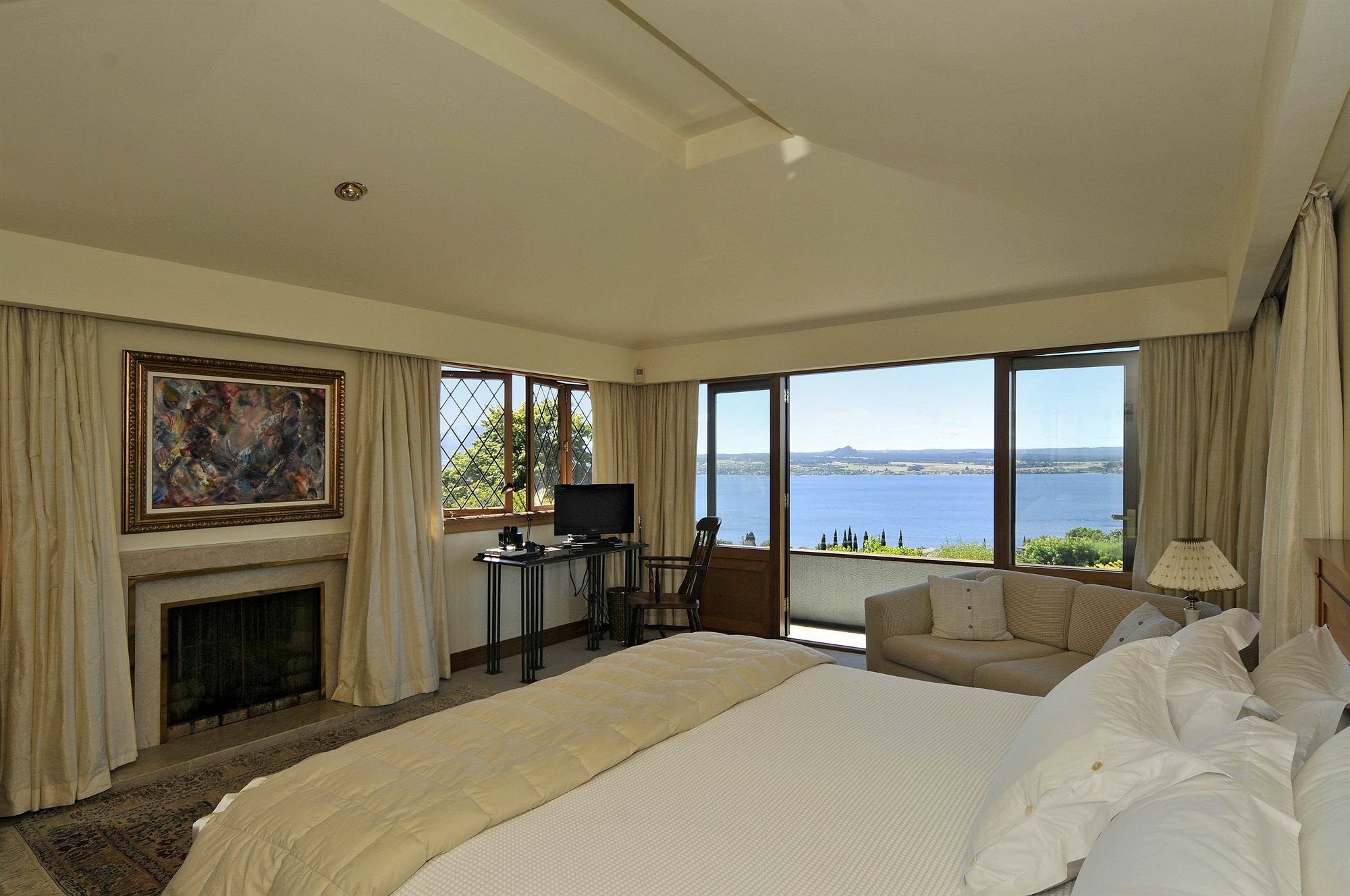 Lake Taupo Lodge Экстерьер фото
