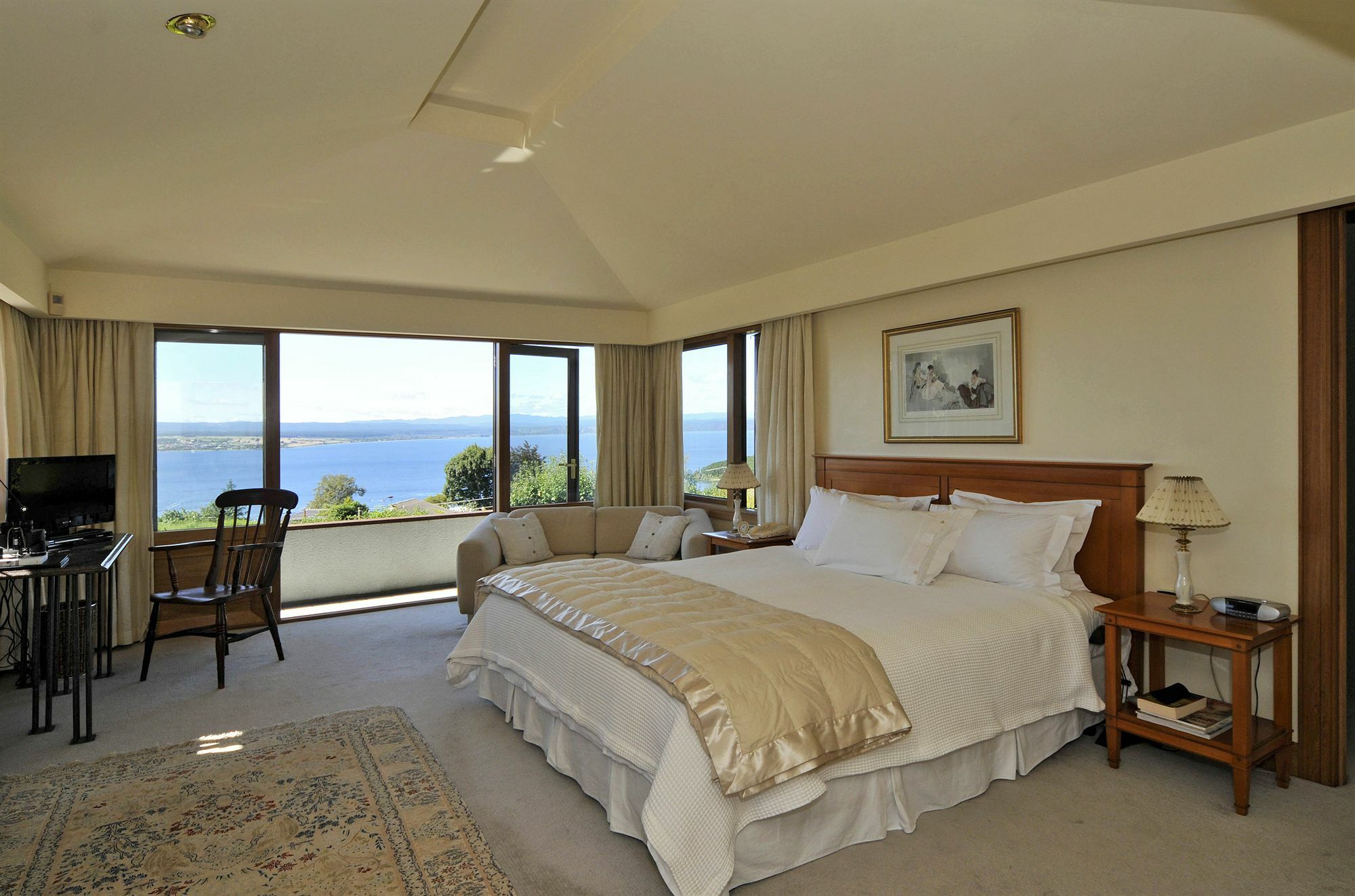Lake Taupo Lodge Экстерьер фото